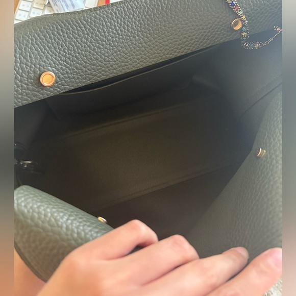 Cuyana Olive Green System Tote 13-inch - Picture 4 of 6